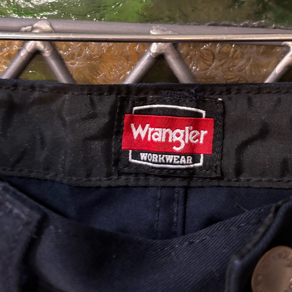 Wrangler Men's Navy Work Pants - Classic Straight Fit - Picture 2 of 3